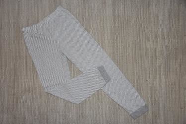 Szürke-fehér csíkos leggings