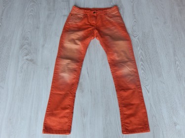Narancs színű koptatott nadrág