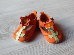 Narancssárga szandál cipő 6-9 hó